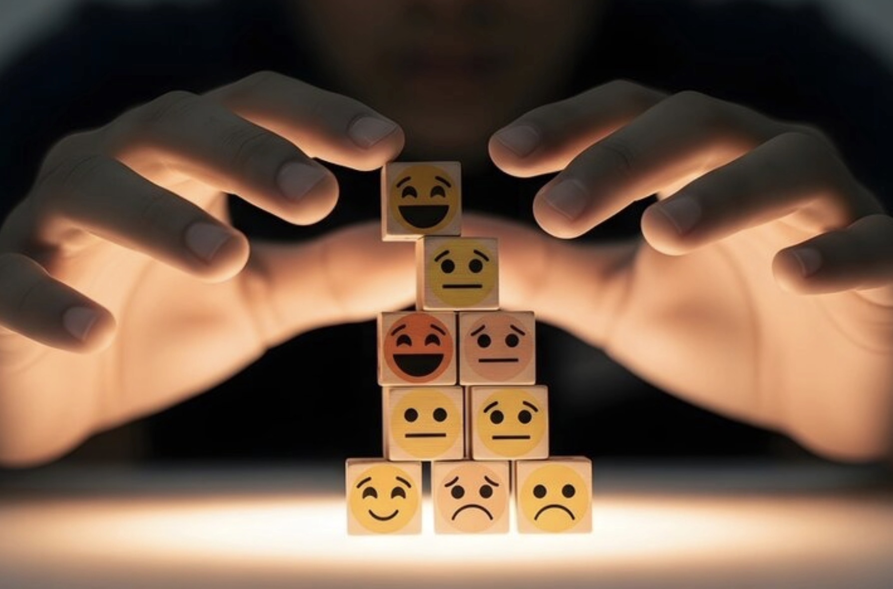 Familia en consulta trabajando crianza emocionalmente sana